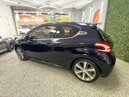 Peugeot 208 1.6 Xy 2014 - foto 2
