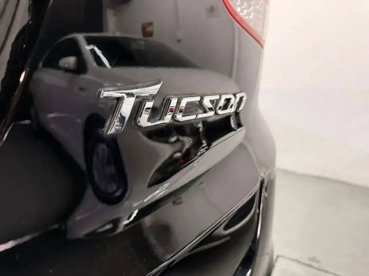 Hyundai Tucson 2.0 Gl 5Mt 2Wd 2014 - foto 5