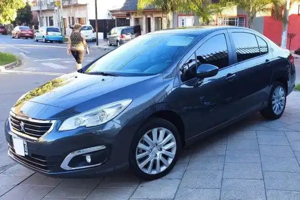 Peugeot 408 2015 - foto 1