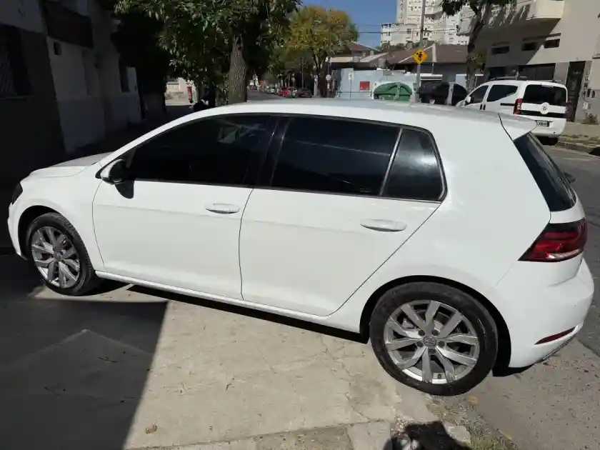 Volkswagen Golf 1.4 Comfortline Tsi 2018 - foto 3