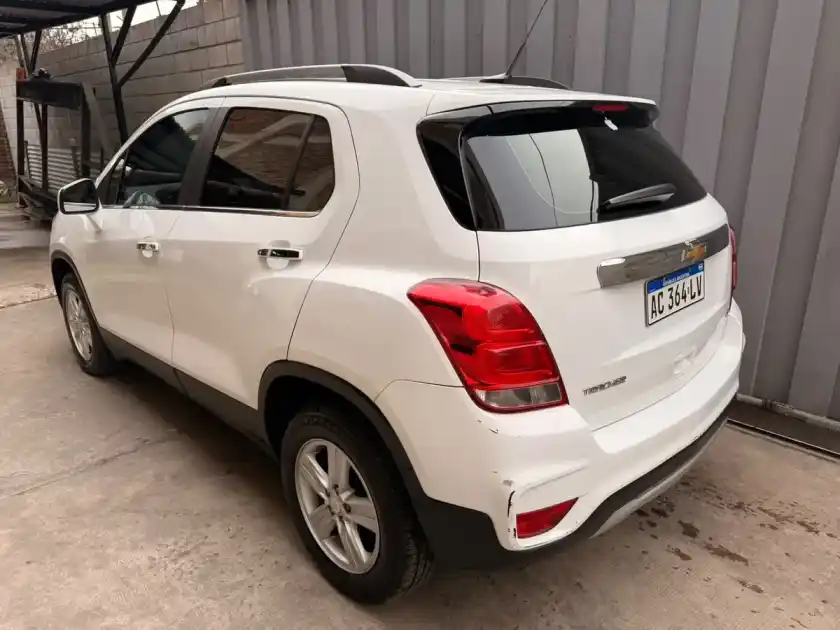 Chevrolet Tracker 1.8 Ltz Fwd Mt 140Cv 2018 - foto 3
