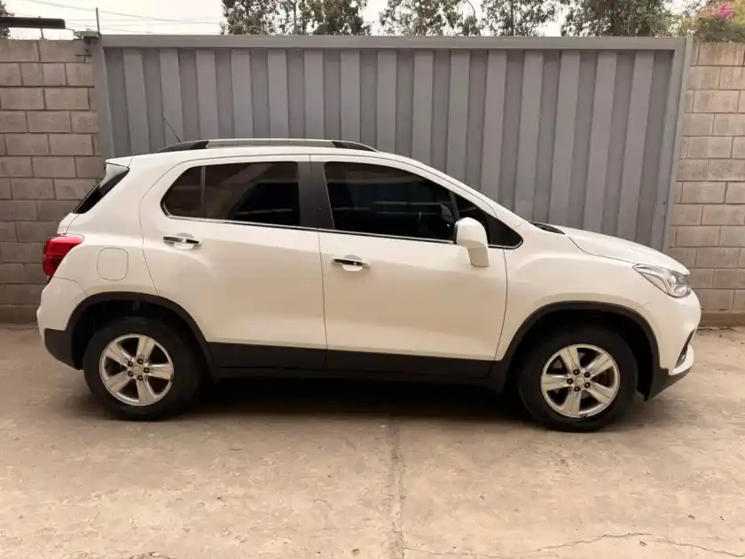 Chevrolet Tracker 1.8 Ltz Fwd Mt 140Cv 2018 - foto 5