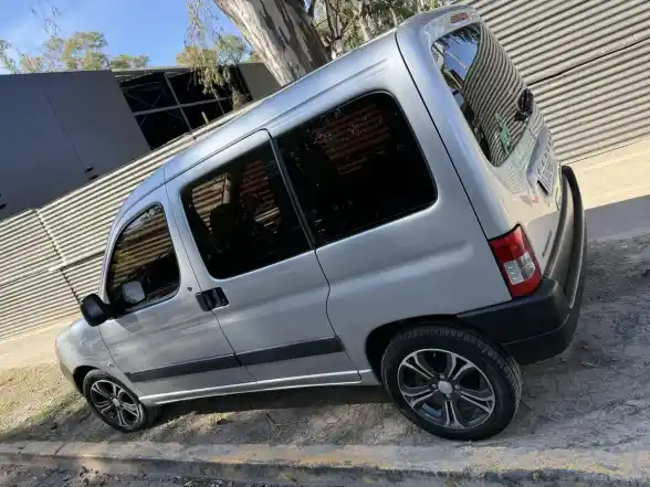 Peugeot Partner Patagónica 1.6 2016 - foto 3
