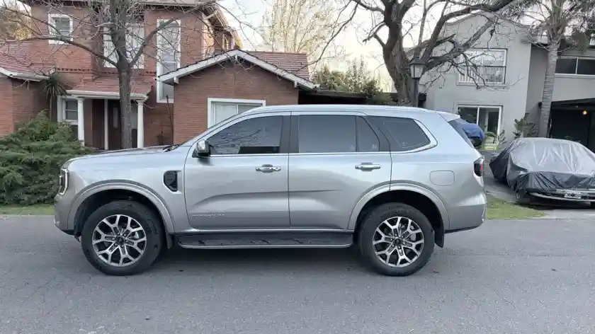 Ford Everest 2.3 Gtdi Ecoboost Titanium 4X4 At 2026 - foto 4