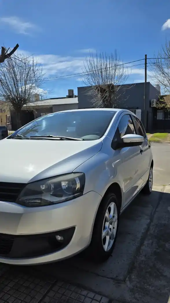 Volkswagen Fox 1.6 Trendline 2013 - foto 1