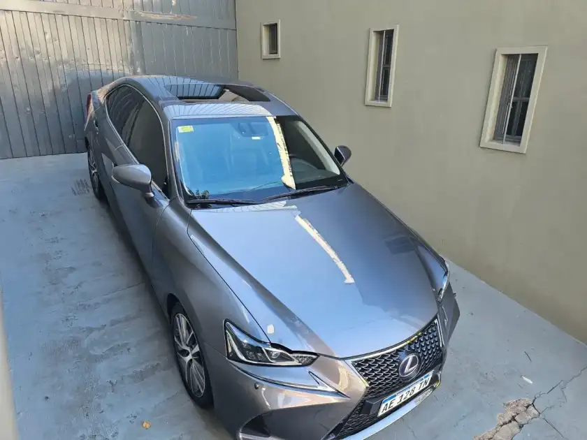 Lexus Is 2.5 300H Luxury 2020 - foto 2