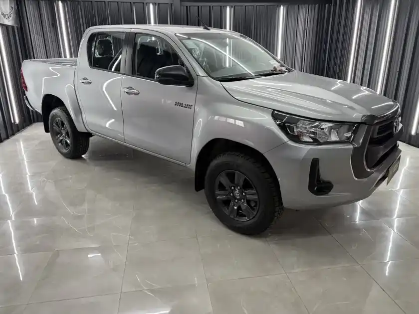 Toyota Hilux Pick-Up 2.4 Cd Sr 150Cv 4X2 At 2024 - foto 2