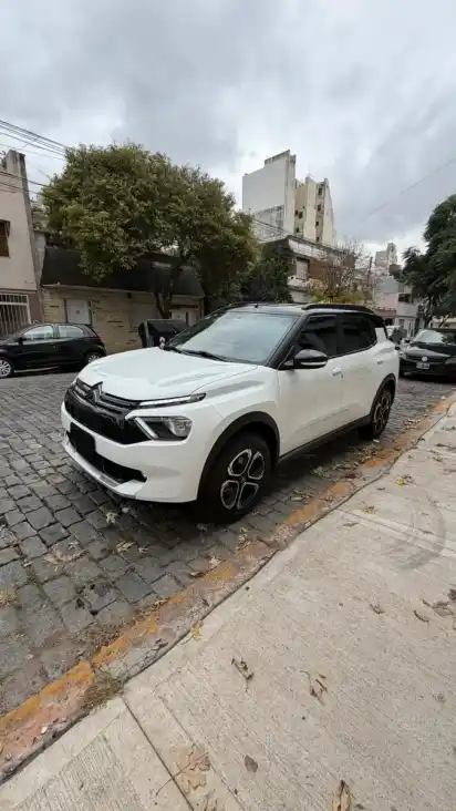 Citroën C3 Aircross 1.0 Shine Turbo 200 Cvt Bitono 7As 2025 - foto 1