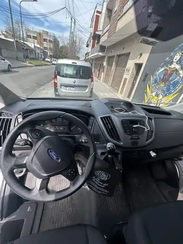 Ford Transit 2.2 Furgón 350 Largo Te Techo Elevado 2022 - foto 5