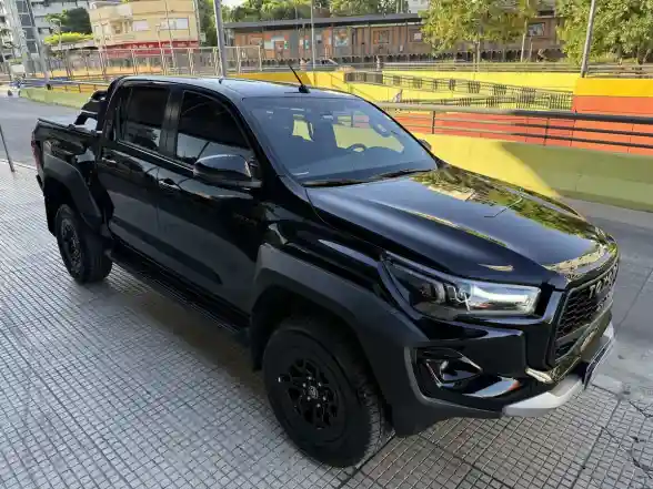 Toyota Hilux 2.8 Cd Gr Sport 4X4 At 2025 - foto 5