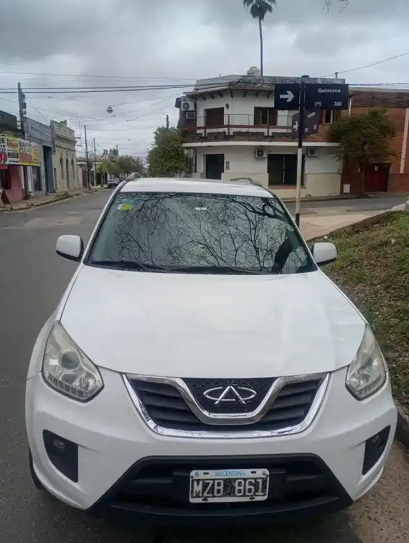 Chery Tiggo 2 2.0 Comfort 2013 - foto 2