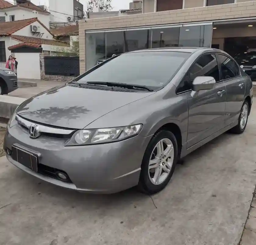 Honda Civic 2007 - foto 1