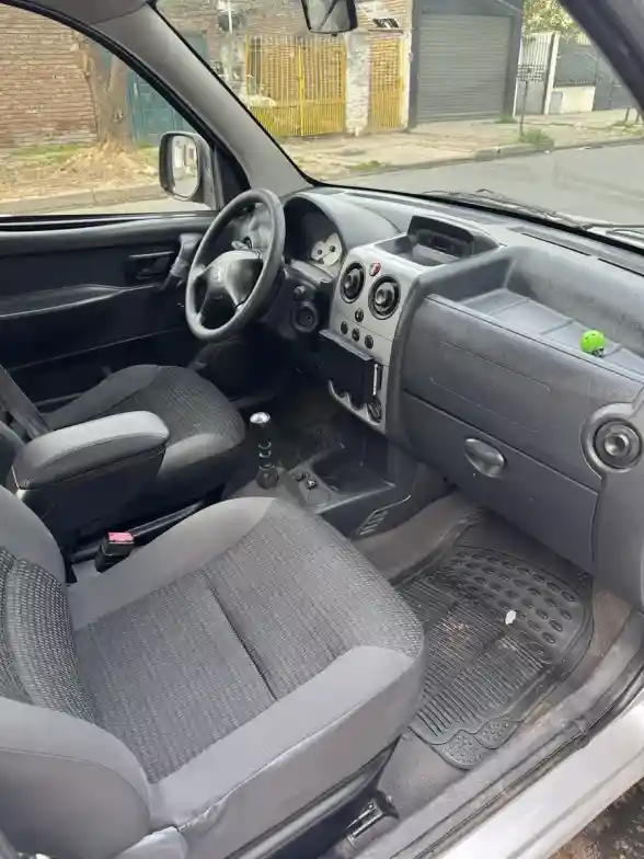 Peugeot Partner 1.4 Furgon Confort 2014 - foto 5