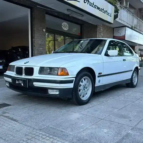 BMW Serie 3 1996 - foto 1