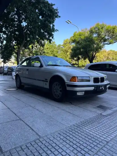 Bmw Serie 3 1.8 318Ti Compact 1996 - foto 2