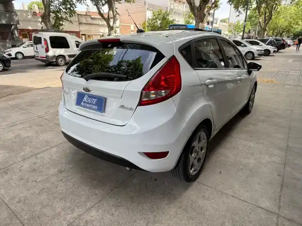 Ford Fiesta Kinetic 1.6 Design 120Cv Titanium 2013 - foto 5