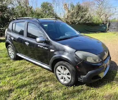 Renault Sandero Stepway 1.6 Confort 105Cv 2012 - foto 2