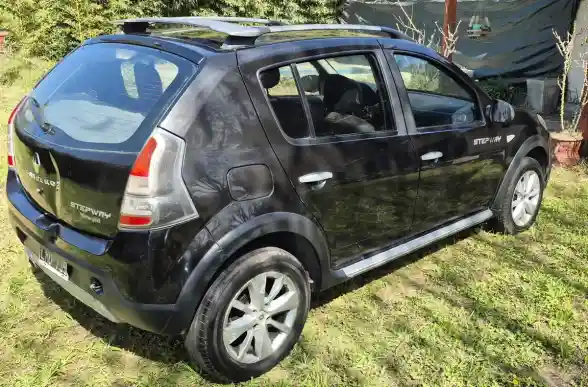 Renault Sandero Stepway 1.6 Confort 105Cv 2012 - foto 4