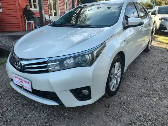 Toyota Corolla 2015 - foto 1