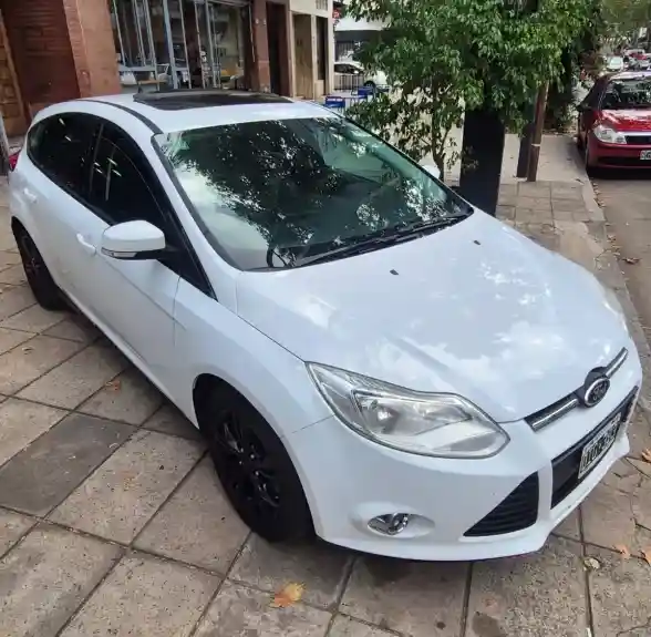 Ford Focus III 2014 - foto 1