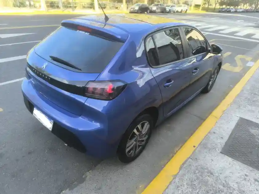 Peugeot 208 1.6 Allure Tiptronic 2022 - foto 5