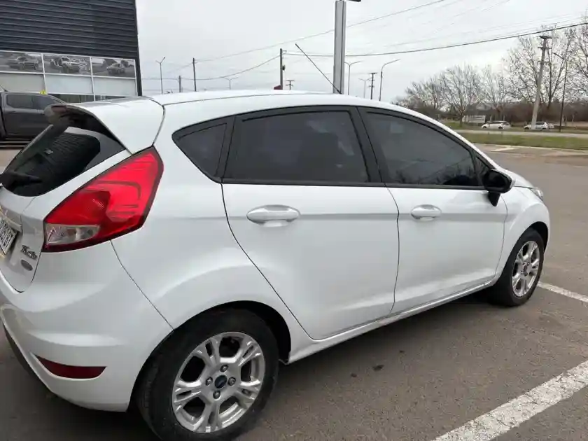 Ford Fiesta Kinetic 1.6 S Plus 2017 - foto 3