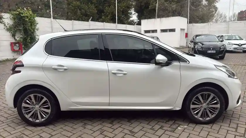 Peugeot 208 1.6 Feline 2016 - foto 5