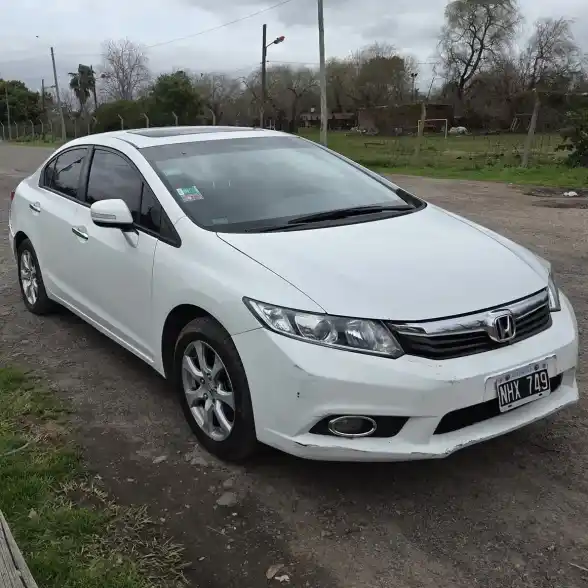 Honda Civic 1.8 Exs At 140Cv 2013 - foto 2