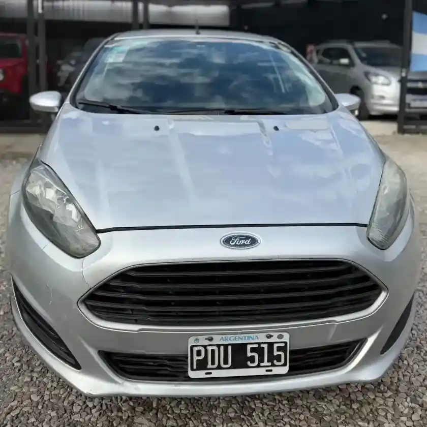 Ford Fiesta 2015 - foto 1