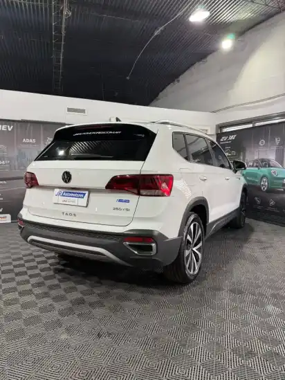 Volkswagen Taos 1.4 250 Tsi Highline 2022 - foto 4