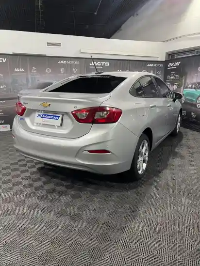 Chevrolet Cruze 1.4 Lt Mt Sedan 2022 - foto 4