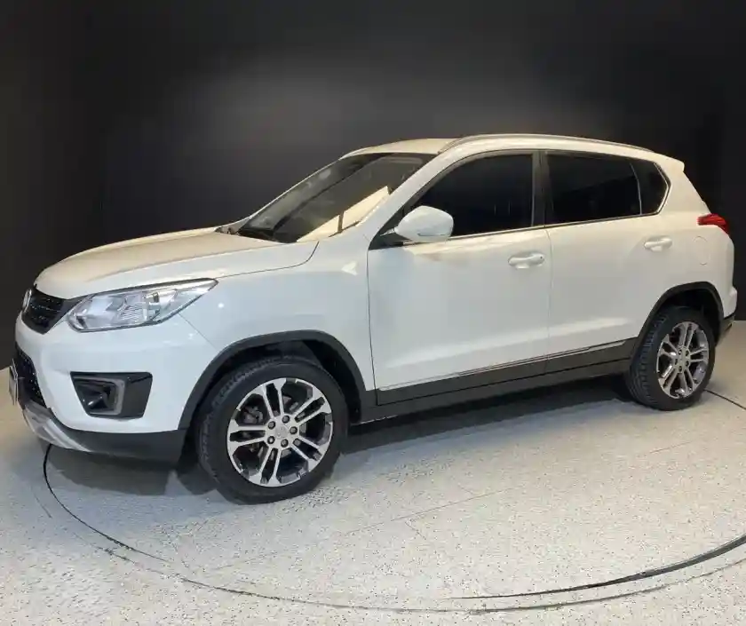 BAIC X35 2019 - foto 1