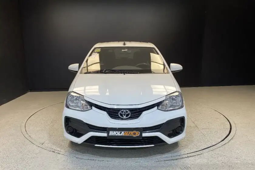 Toyota Etios 1.5 Sedan Xs 2018 - foto 2