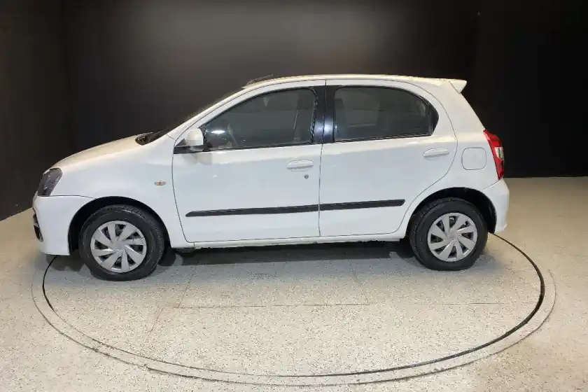 Toyota Etios 1.5 Sedan Xs 2018 - foto 4