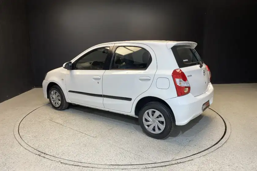 Toyota Etios 1.5 Sedan Xs 2018 - foto 5
