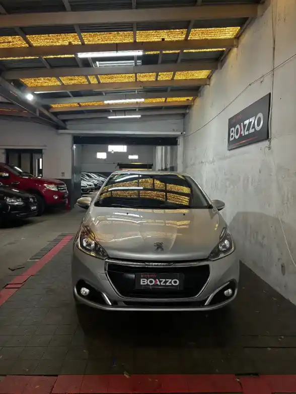 Peugeot 208 1.6 Allure 2018 - foto 2
