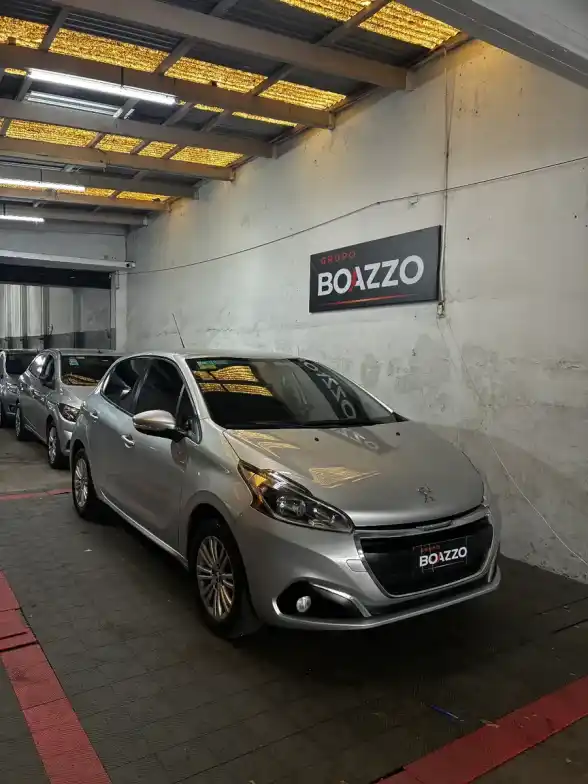 Peugeot 208 1.6 Allure 2018 - foto 3