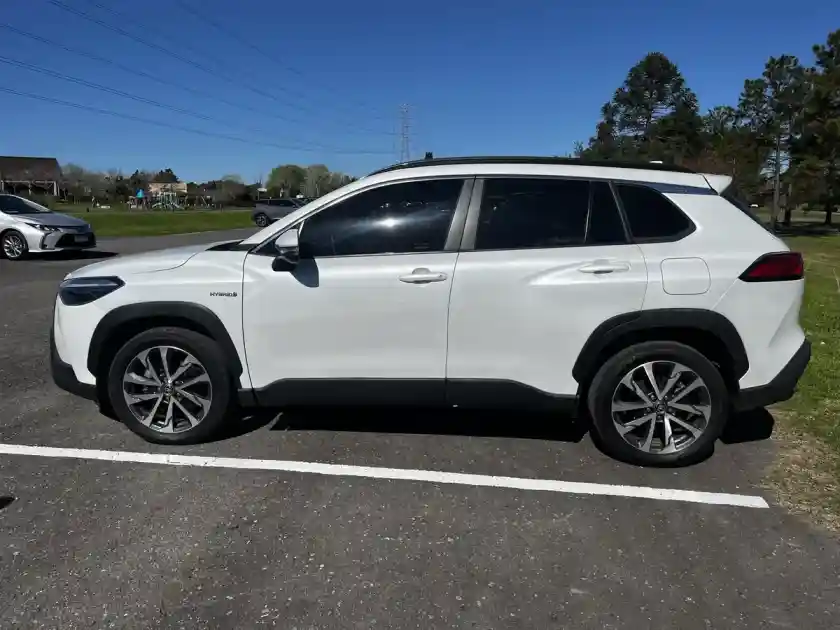 Toyota Corolla Cross Híbrida 2022 - foto 5