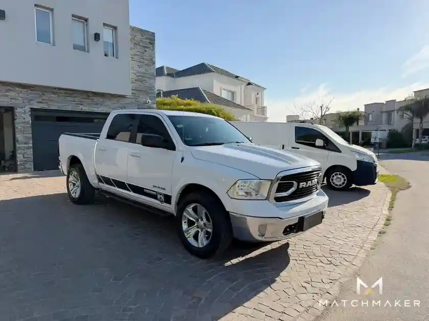 RAM 1500 2022 - foto 1