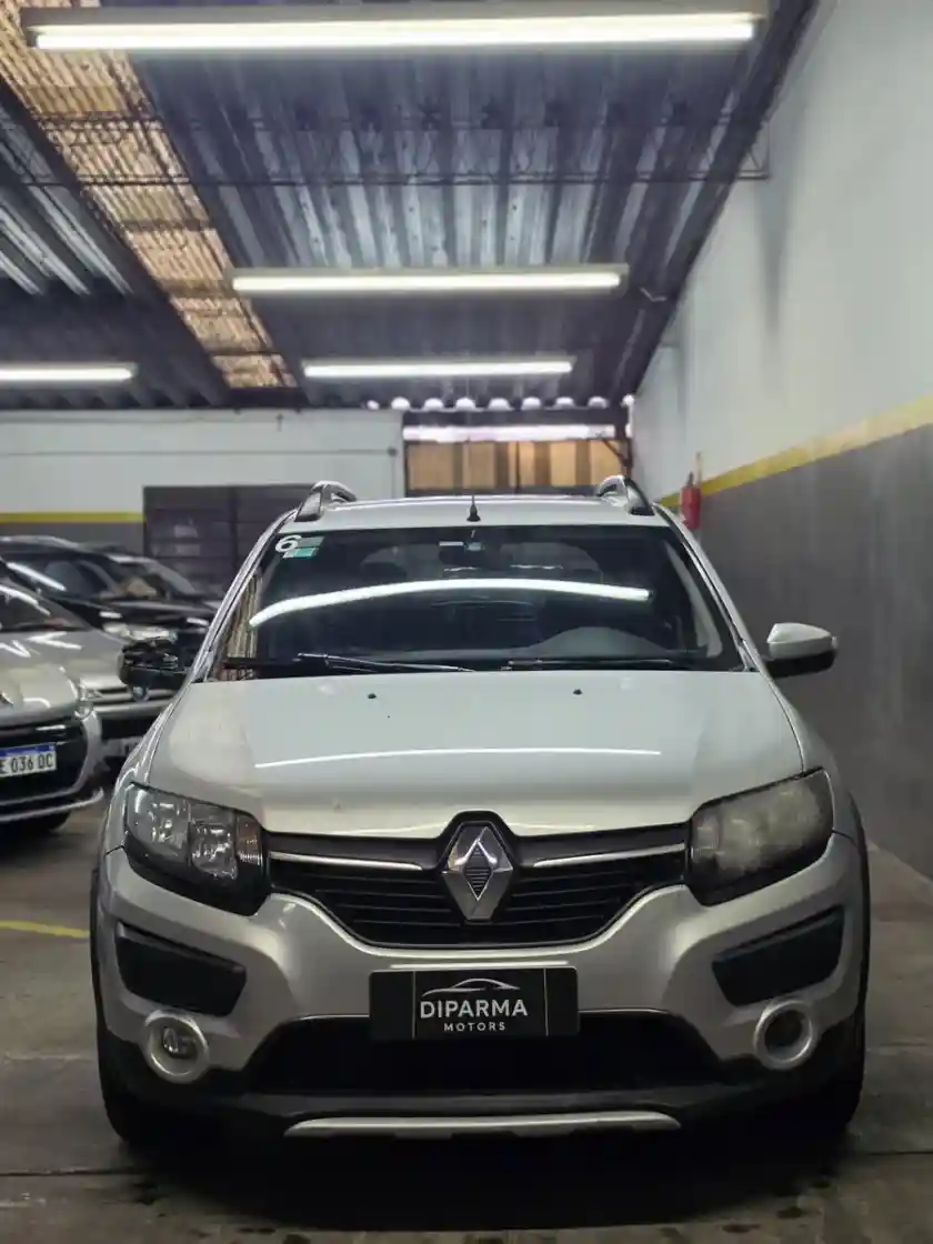 Renault Sandero Stepway 1.6 Privilege Nav 105Cv 2015 - foto 2