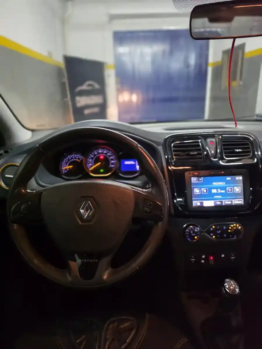 Renault Sandero Stepway 1.6 Privilege Nav 105Cv 2015 - foto 4