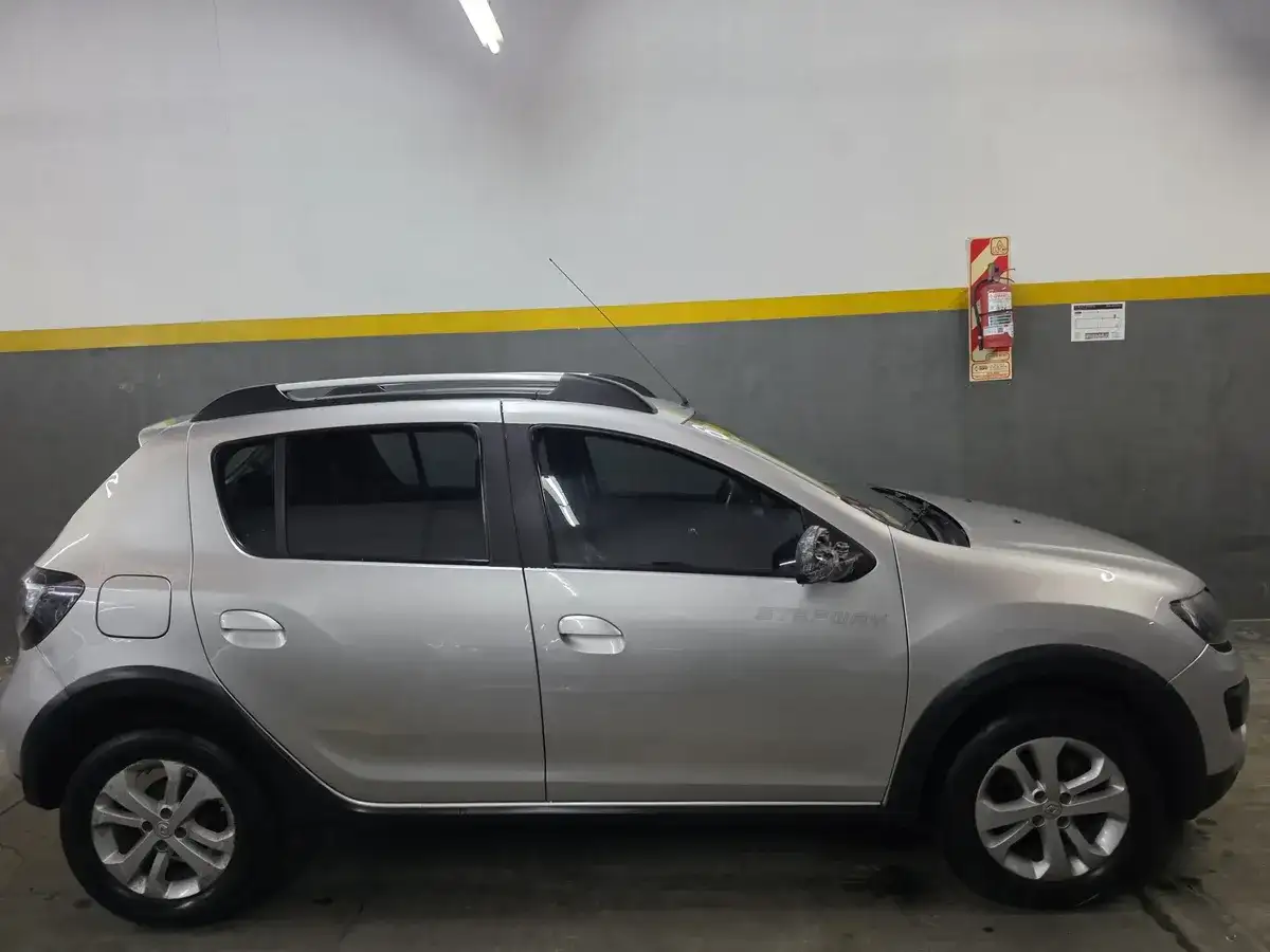 Renault Sandero Stepway 1.6 Privilege Nav 105Cv 2015 - foto 5