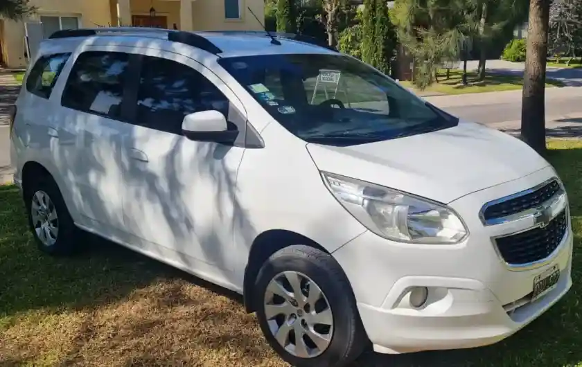 Chevrolet Spin 2015 - foto 1
