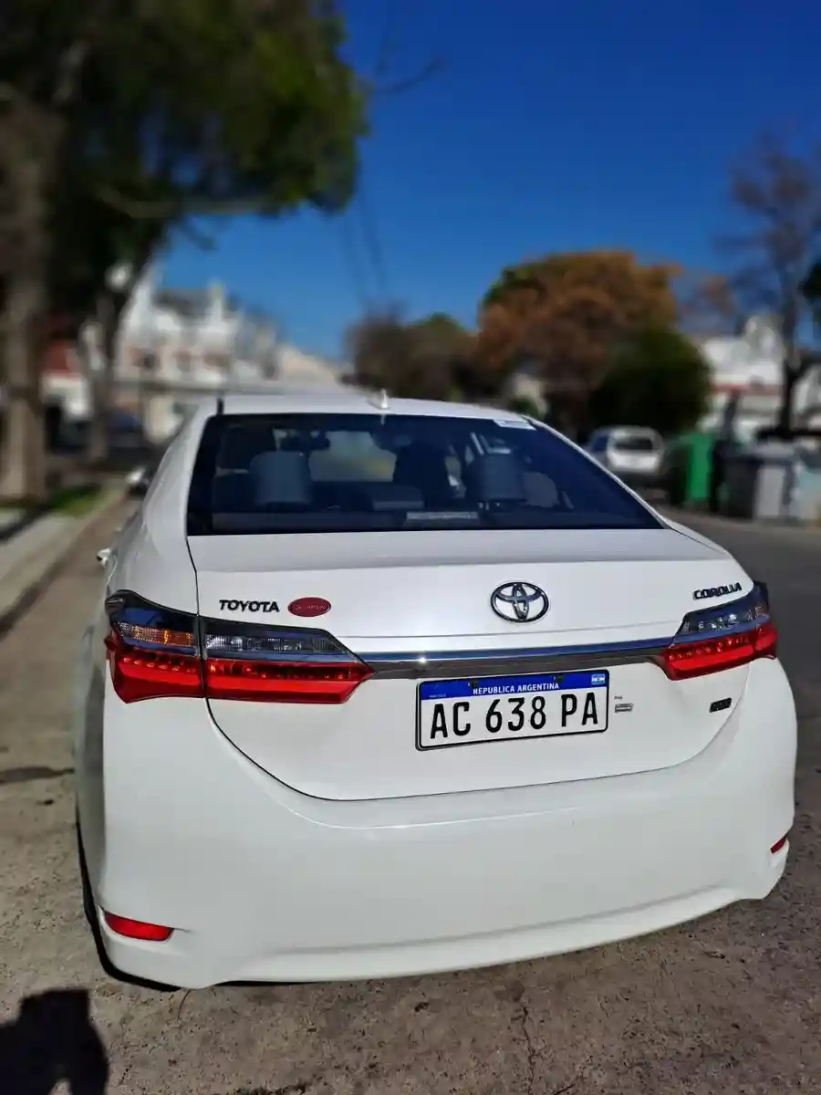 Toyota Corolla 1.8 Se-G Cvt 140Cv 2018 - foto 2