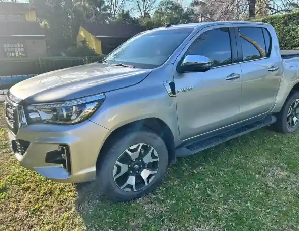 Toyota Hilux Pick-Up 2019 - foto 1