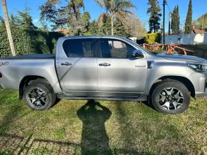 Toyota Hilux Pick-Up 2.8 Cd Srx 177Cv 4X4 At 2019 - foto 2