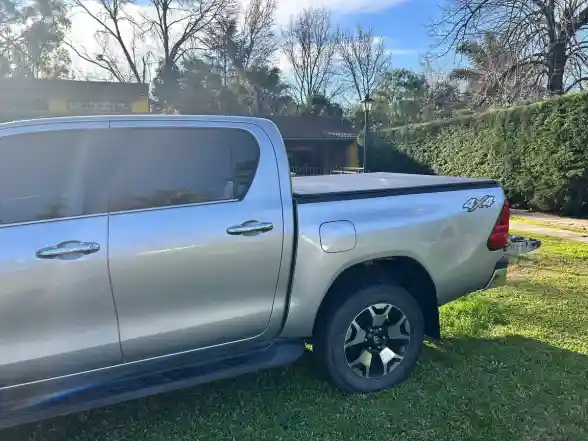 Toyota Hilux Pick-Up 2.8 Cd Srx 177Cv 4X4 At 2019 - foto 3