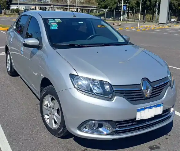 Renault Logan 2017 - foto 1
