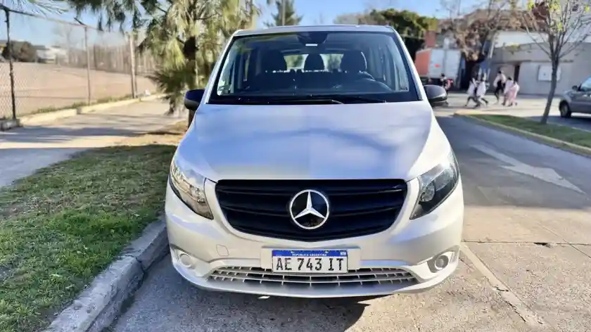 Mercedes-Benz Vito 1.6 111 Cdi Furgon Mixto Aa 114Cv 2021 - foto 2
