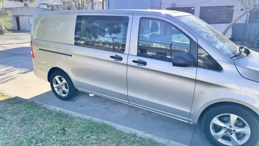 Mercedes-Benz Vito 1.6 111 Cdi Furgon Mixto Aa 114Cv 2021 - foto 4